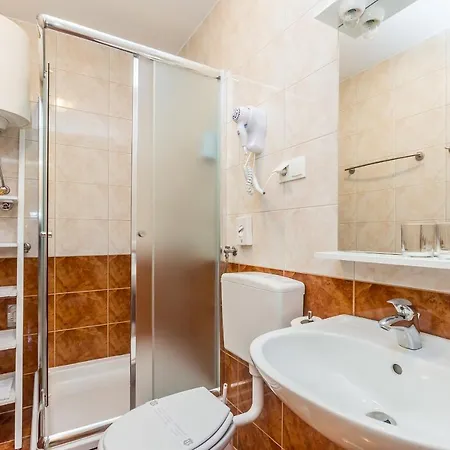 Mirica 2 * Baška