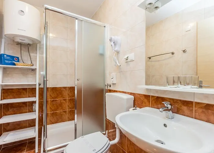 Mirica 2 * Baška
